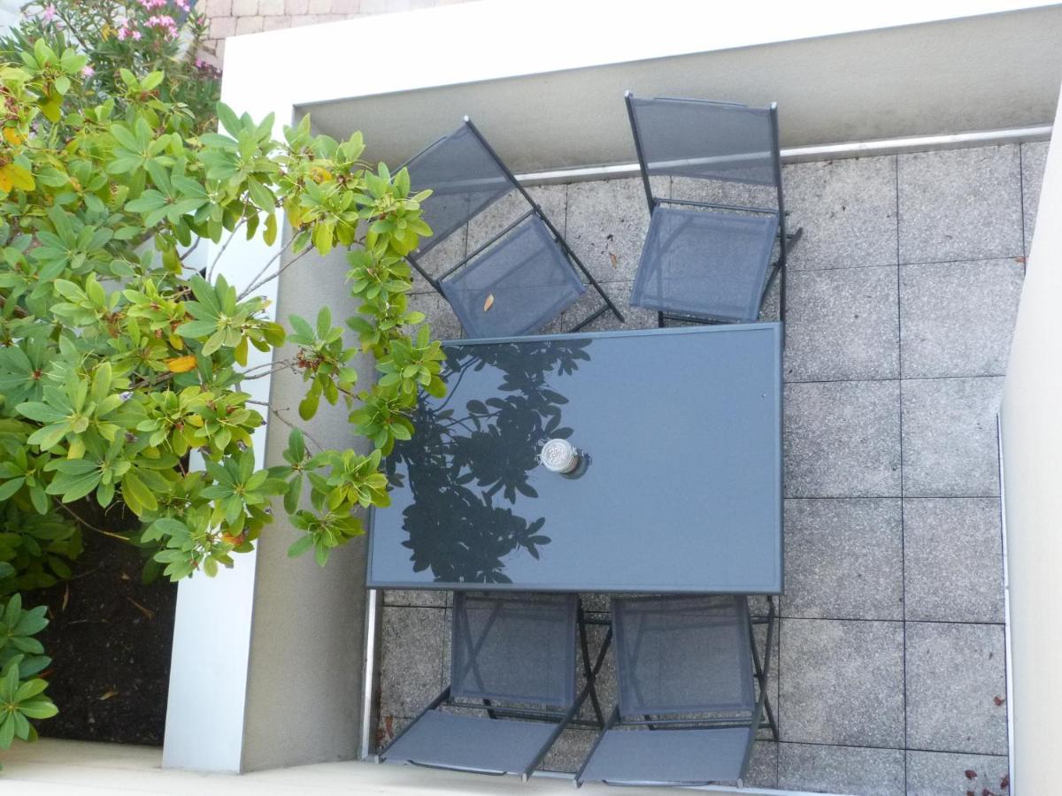La Desirade Acomodação com café da manhã Salles-la-Source Exterior foto
